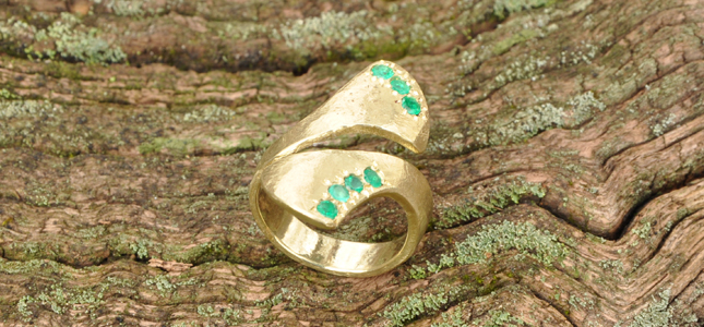 smeraldi a due code | anelli in oro